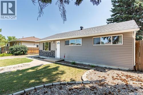 1337 7Th Avenue Nw, Moose Jaw, SK - Outdoor