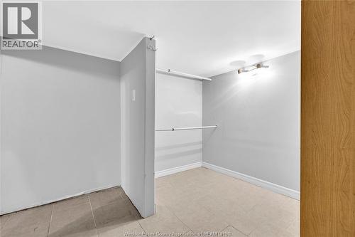 1337 Janette, Windsor, ON - Indoor Photo Showing Other Room