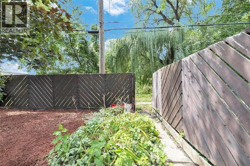 1337 Janette, Windsor, ON - Outdoor