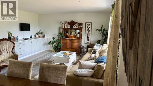 2190 Blackwell Avenue, Merritt, BC - Indoor Photo Showing Living Room