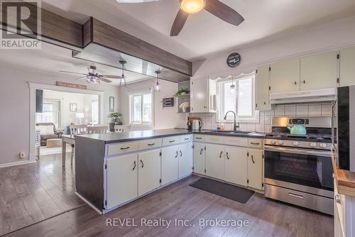 41 Ottawa Street, St. Catharines (Downtown), ON - Indoor Photo Showing Kitchen