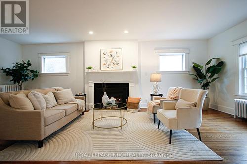 15 South Drive, St. Catharines (Old Glenridge), ON - Indoor Photo Showing Living Room With Fireplace