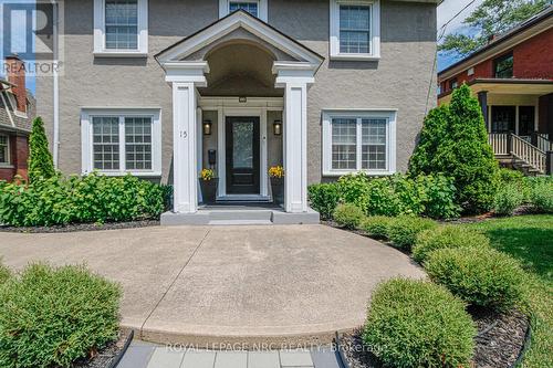 15 South Drive, St. Catharines (Old Glenridge), ON - Outdoor With Facade