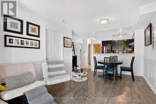 706 - 7 Lorraine Drive, Toronto, ON - Indoor Photo Showing Living Room