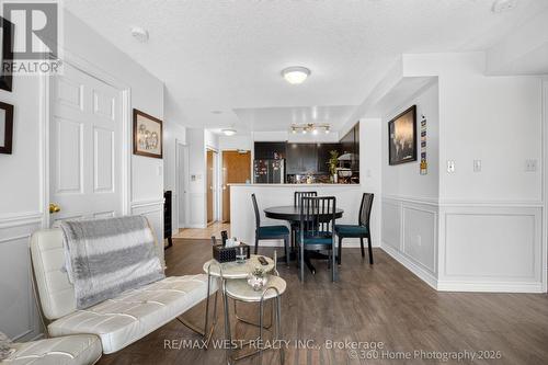 706 - 7 Lorraine Drive, Toronto, ON - Indoor Photo Showing Living Room