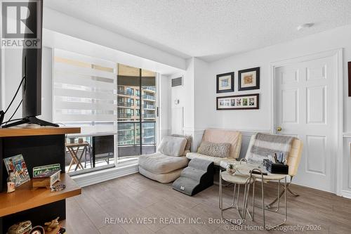 706 - 7 Lorraine Drive, Toronto, ON - Indoor Photo Showing Other Room