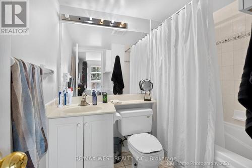706 - 7 Lorraine Drive, Toronto, ON - Indoor Photo Showing Bathroom