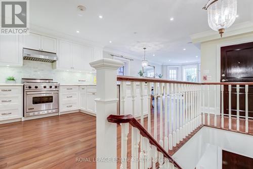 1D - 319 Lonsdale Road, Toronto, ON - Indoor Photo Showing Kitchen With Upgraded Kitchen