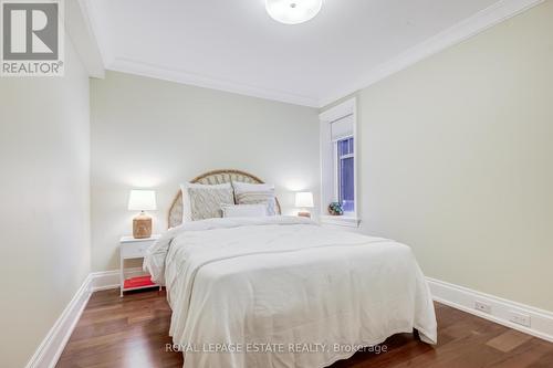 1D - 319 Lonsdale Road, Toronto, ON - Indoor Photo Showing Bedroom