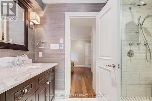 1D - 319 Lonsdale Road, Toronto, ON - Indoor Photo Showing Bathroom