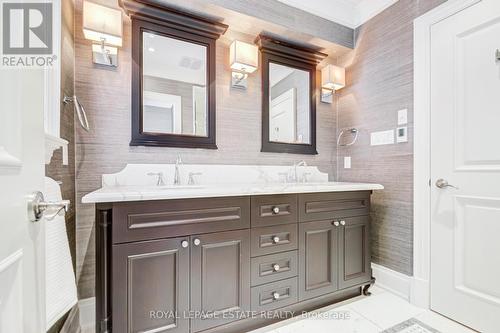 1D - 319 Lonsdale Road, Toronto, ON - Indoor Photo Showing Bathroom