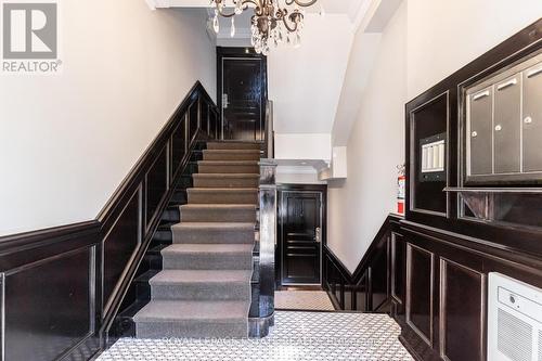 1D - 319 Lonsdale Road, Toronto, ON - Indoor Photo Showing Other Room