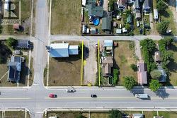 Expansive residential lot featuring direct road frontage and a level topography - 