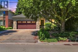 121 FIRST Road W  Stoney Creek, ON L8J 2S6