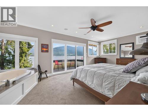 4119 Galligan Road Unit# 12, Eagle Bay, BC - Indoor Photo Showing Bedroom