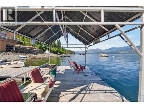 4119 Galligan Road Unit# 12, Eagle Bay, BC - Indoor Photo Showing Garage