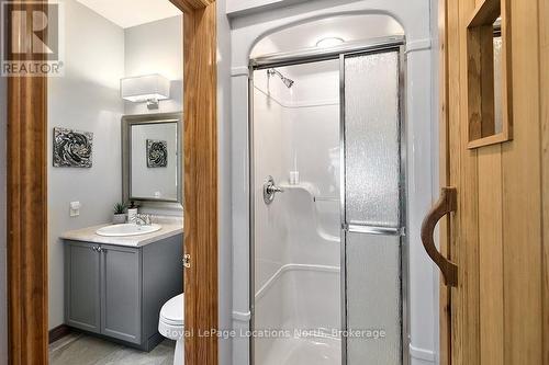 166 Sunset Boulevard, Blue Mountains, ON - Indoor Photo Showing Bathroom