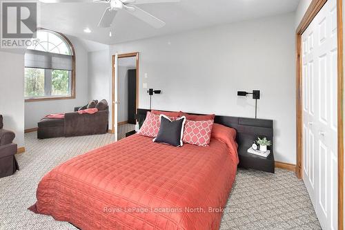 166 Sunset Boulevard, Blue Mountains, ON - Indoor Photo Showing Bedroom