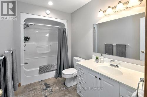 166 Sunset Boulevard, Blue Mountains, ON - Indoor Photo Showing Bathroom