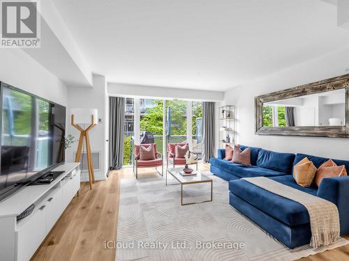 244 - 201 Carlaw Avenue, Toronto, ON - Indoor Photo Showing Living Room