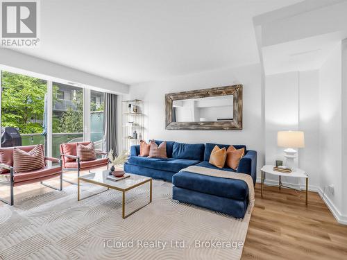244 - 201 Carlaw Avenue, Toronto, ON - Indoor Photo Showing Living Room