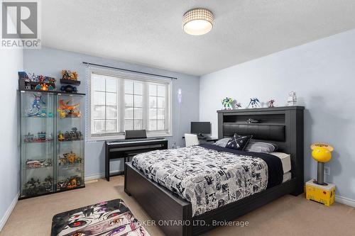 31 Bell Street, Barrie, ON - Indoor Photo Showing Bedroom