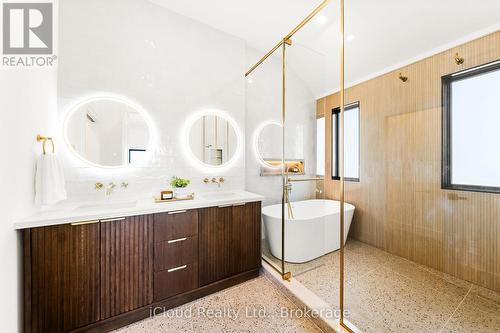 1140 Ogden Avenue, Mississauga, ON - Indoor Photo Showing Bathroom