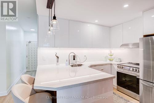 506 - 88 Palace Pier Court, Toronto, ON - Indoor Photo Showing Kitchen With Upgraded Kitchen