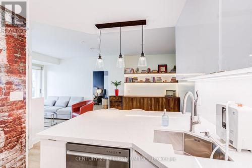 506 - 88 Palace Pier Court, Toronto, ON - Indoor Photo Showing Kitchen