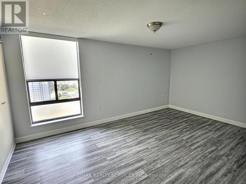 1812 - 18 Knightsbridge Road, Brampton, ON - Indoor Photo Showing Other Room