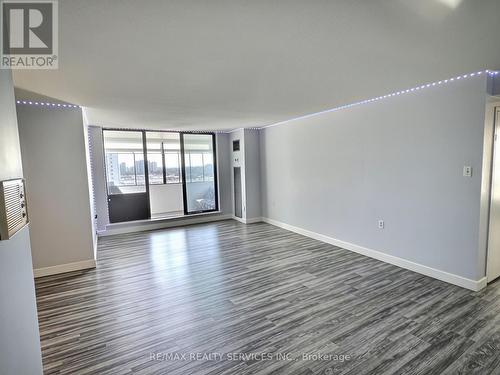 1812 - 18 Knightsbridge Road, Brampton, ON - Indoor Photo Showing Other Room