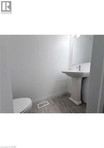 30 Times Square Boulevard Unit# 62, Hamilton, ON - Indoor Photo Showing Bathroom