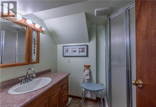 78 Parker Drive, Simcoe, ON - Indoor Photo Showing Bathroom