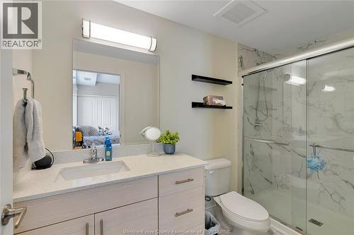 1675 Banwell Road Unit# 705, Windsor, ON - Indoor Photo Showing Bathroom