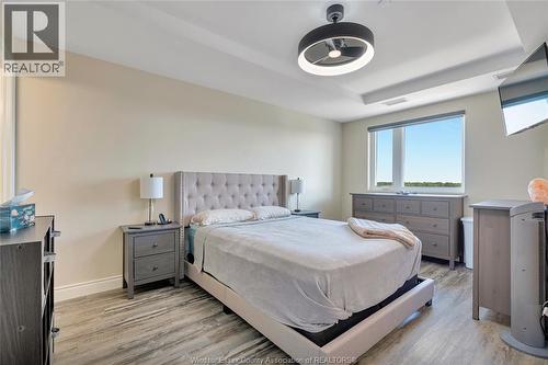1675 Banwell Road Unit# 705, Windsor, ON - Indoor Photo Showing Bedroom