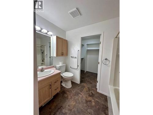 2210 Columbia Avenue Unit# 54, Castlegar, BC - Indoor Photo Showing Bathroom