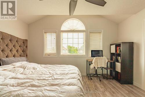 1190 Silverfox Drive, London North (North S), ON - Indoor Photo Showing Bedroom