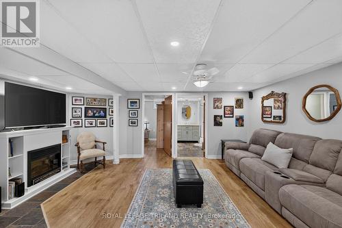 10 Plymouth Avenue, London North (North O), ON - Indoor Photo Showing Living Room With Fireplace