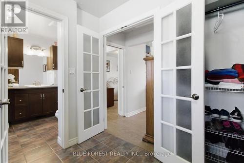 1975 Royal Crescent, London East (East I), ON - Indoor
