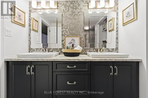 1975 Royal Crescent, London East (East I), ON - Indoor Photo Showing Bathroom