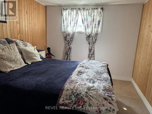 214 Birch Street S, Timmins (Ts - Se), ON - Indoor Photo Showing Bedroom