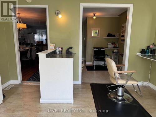 214 Birch Street S, Timmins (Ts - Se), ON - Indoor