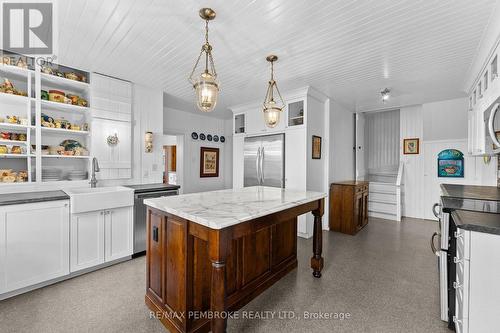 233 Catherine Street, Pembroke, ON - Indoor Photo Showing Kitchen