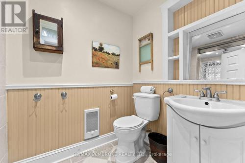 233 Catherine Street, Pembroke, ON - Indoor Photo Showing Bathroom