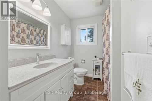 197 Chatterton Valley Crescent, Quinte West (Sidney Ward), ON - Indoor Photo Showing Bathroom