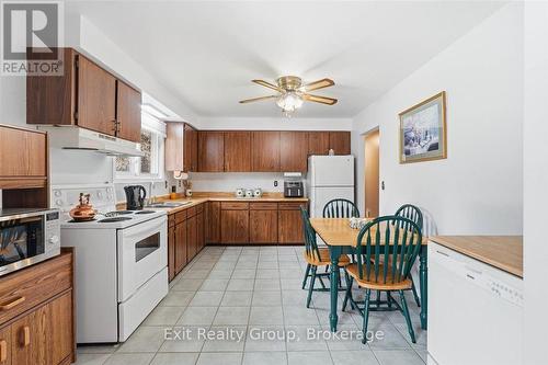 197 Chatterton Valley Crescent, Quinte West (Sidney Ward), ON - Indoor Photo Showing Kitchen