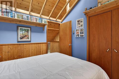 44 Lean Drive, North Kawartha, ON - Indoor Photo Showing Bedroom