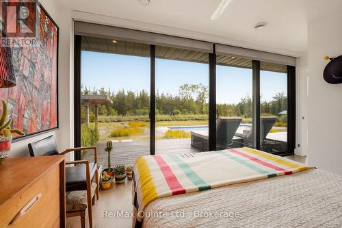 446 Fish Lake Road, Prince Edward County (Sophiasburgh), ON - Indoor Photo Showing Bedroom