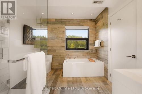 446 Fish Lake Road, Prince Edward County (Sophiasburgh), ON - Indoor