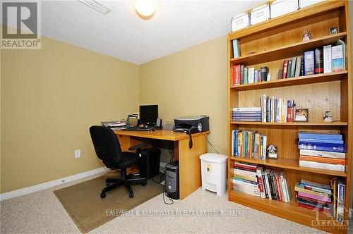 220 Freedom Private, Ottawa, ON - Indoor Photo Showing Office